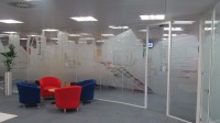 /album/fotograflar-fikir-galerisi/enchanting-etched-glass-window-with-curves-lines-glass-wall-combined-level-building-scheme-concept-also-chrome-plant-pot-featuring-red-blue-wing-chairs-including-rounded-table-ideas-etched-glass-wi-jpg/